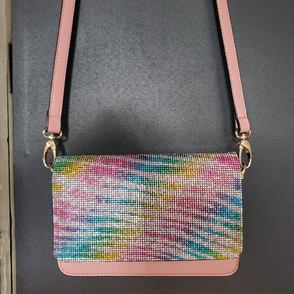 Monique Rene convertible clutch with interchangeable flap - Picture 9 of 12